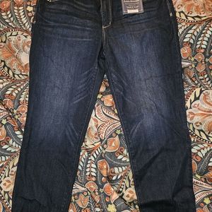 Democracy AbSolution Crop Jean NWT size 16